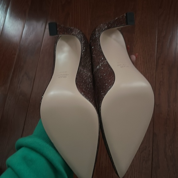 Stuart Weitzman Chicster pump size 7.5 new with box,color bronze night time - Picture 4 of 4